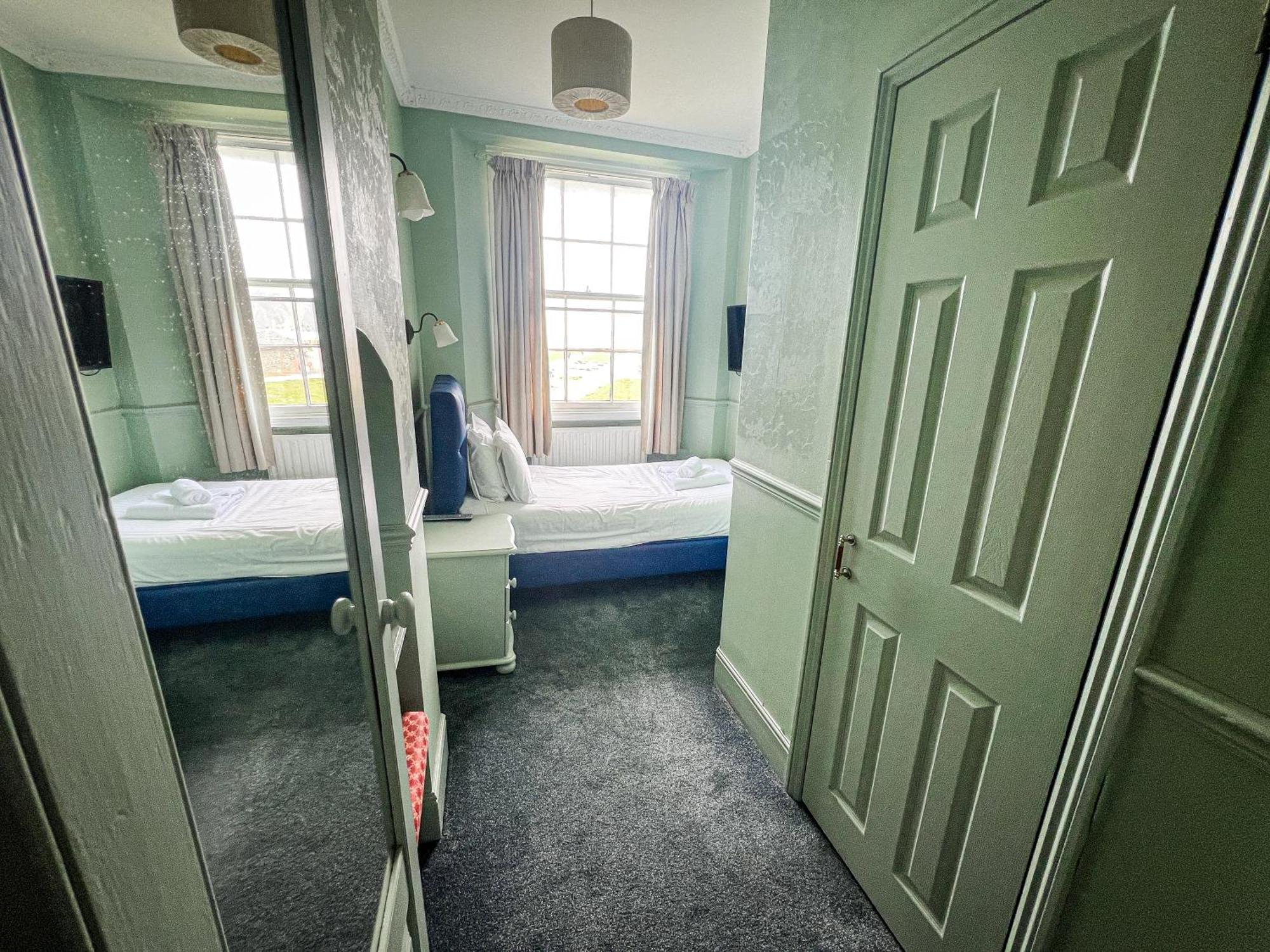 Rock House Hotel Lynton Extérieur photo
